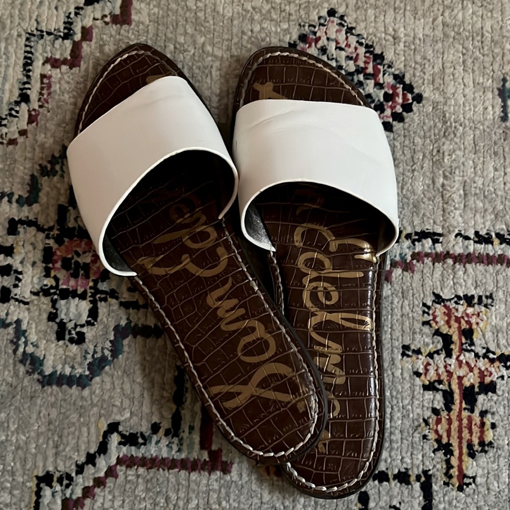 Sam Edelman White Slides ✨ Size 9 // So Flattering!